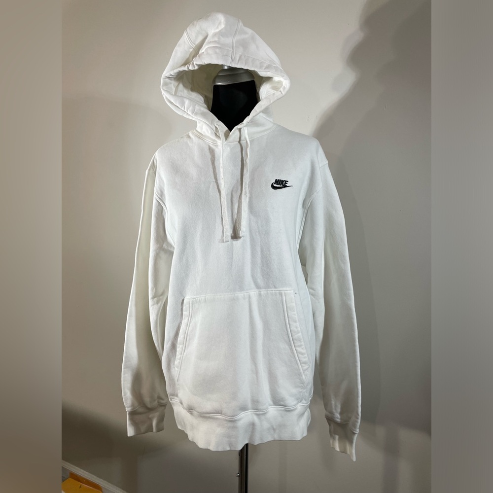 Nike hoodie worn a couple times looks brand new